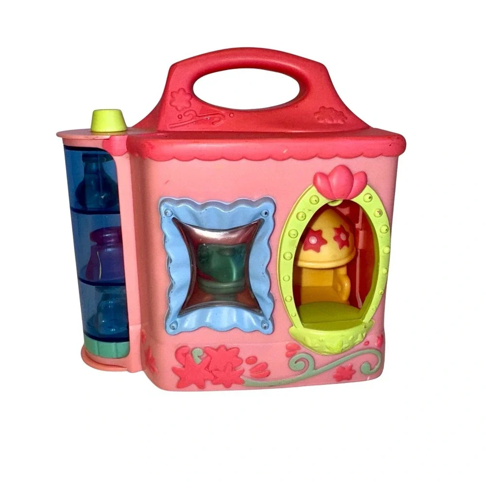 Littlest Pet‎ Shop Purr-Fection Salon LPS w/ Accessories Hasbro